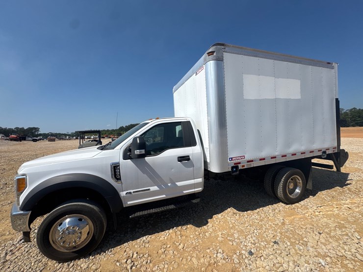 2017-ford-f550-image-5
