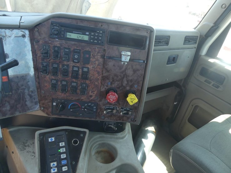 2006-international-9200i-image-18
