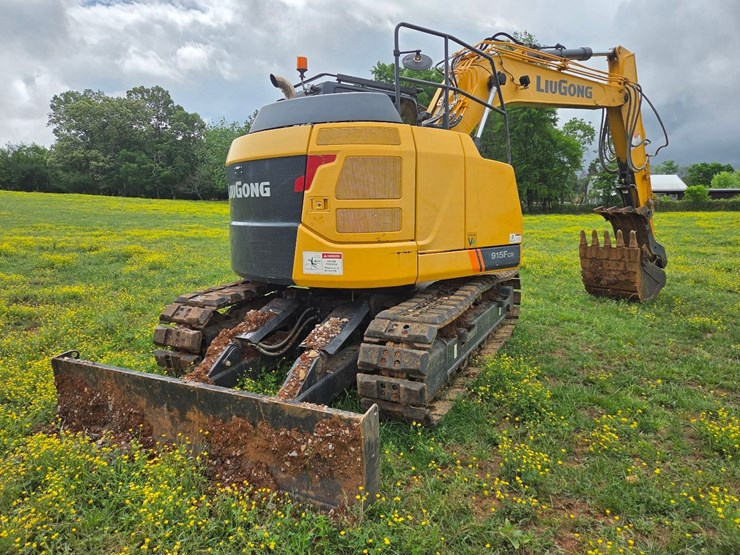 2022-liugong-excavator---only-318-hours-image-22