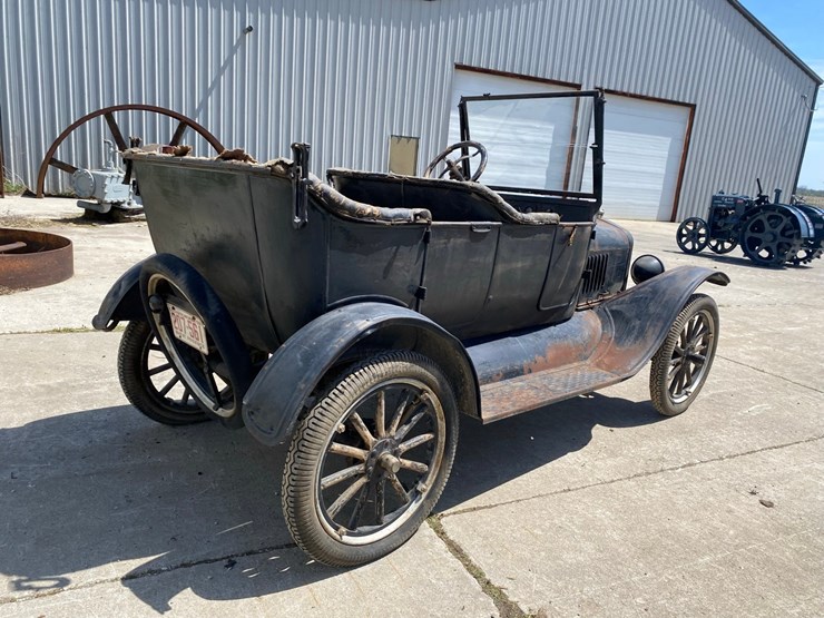 1916-ford-model-t-image-3