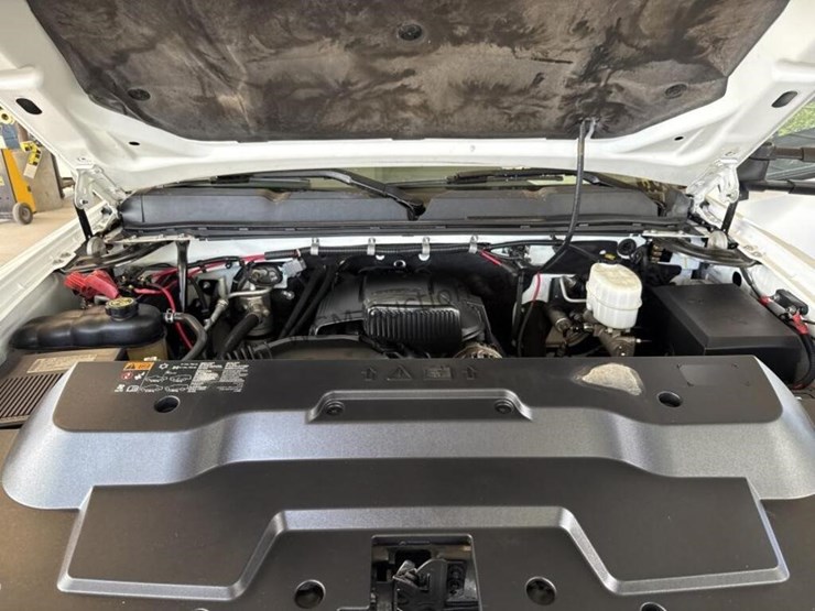 2013-chevrolet-silverado-3500hd-image-15