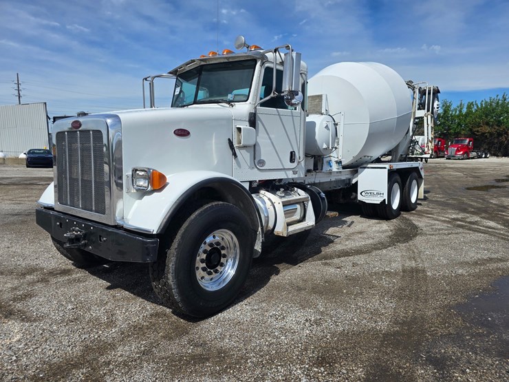2014-peterbilt-365-image-3