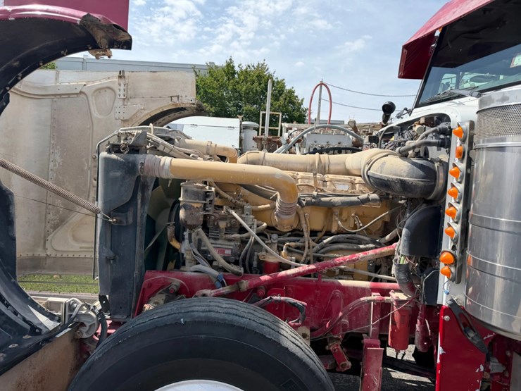 1999-peterbilt-379-image-19