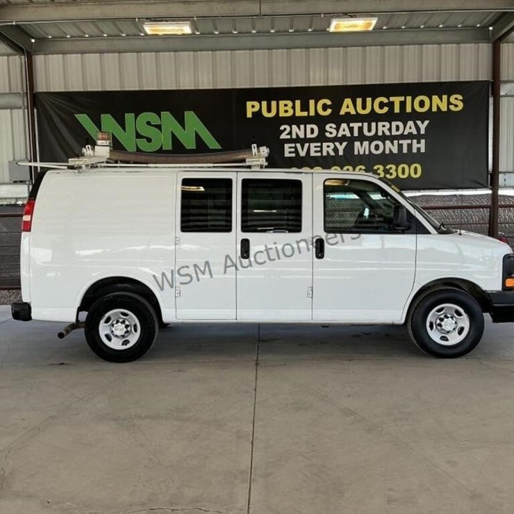 2013 CHEVROLET EXPRESS 2500