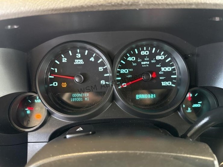 2012-chevrolet-silverado-1500-image-18