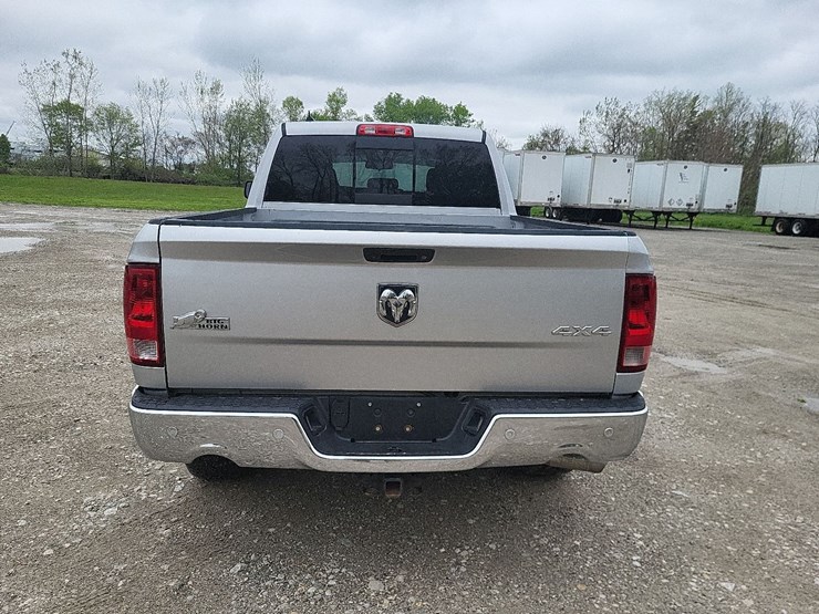 2014-dodge-1500-image-4