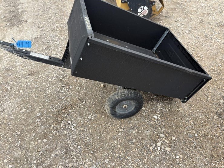 l3---agri-fab-lawn-cart-image-1