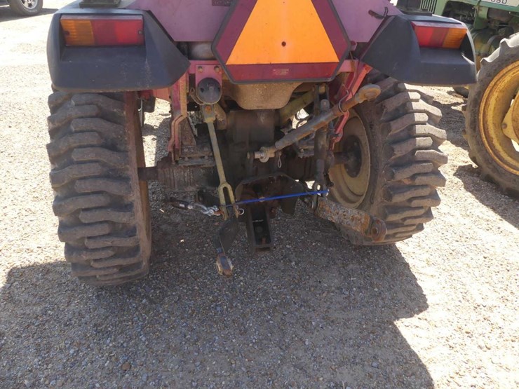 mahindra-2310-image-4