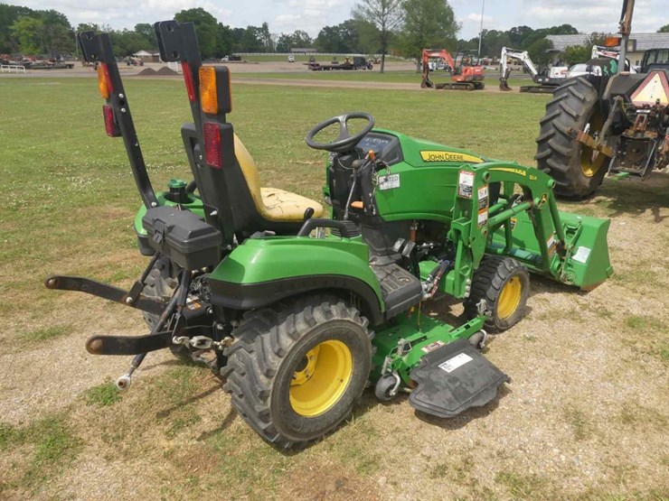 john-deere-1023e-image-3