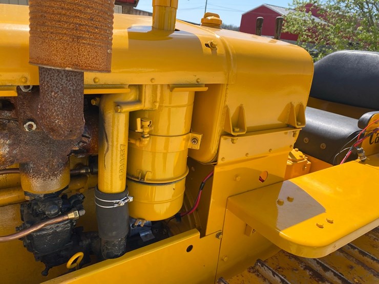 caterpillar-22-image-13