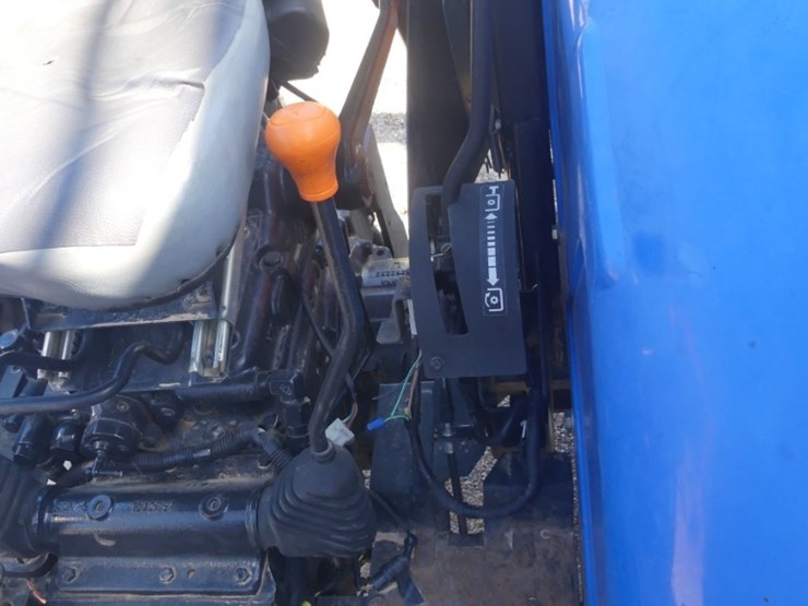 new-holland-workmaster-50-image-14