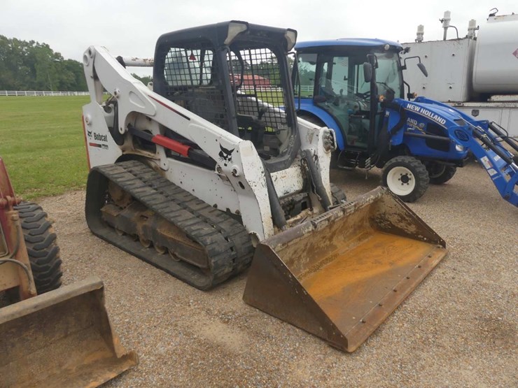 2018-bobcat-t740-image-2