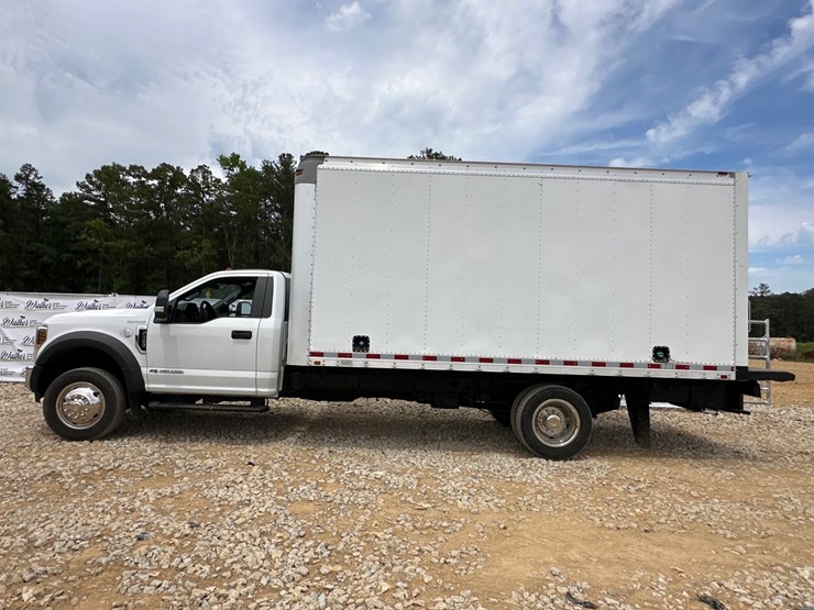 2019-ford-f550-image-1