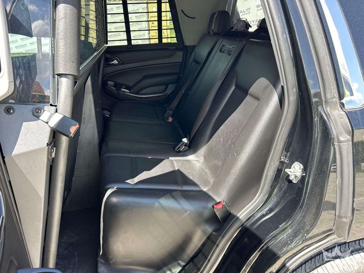 2019-chevrolet-tahoe-image-23