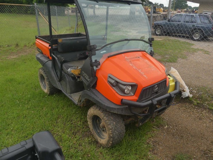 2021-kubota-rtv520-image-2