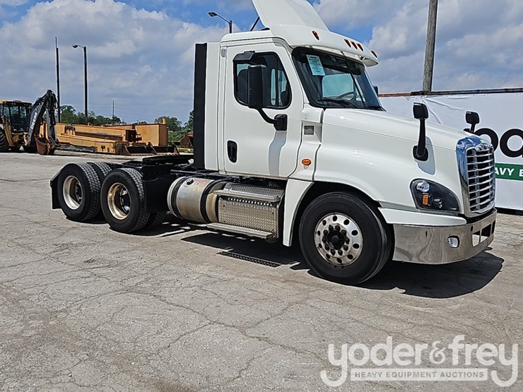 2019-freightliner-cascadia-125-image-5