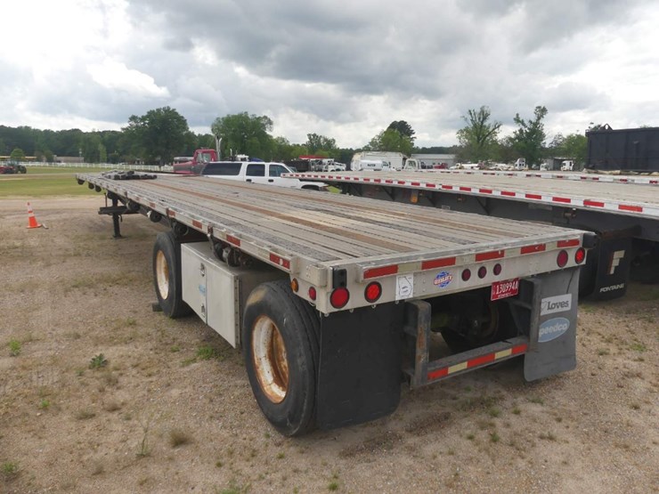2005-utility-48'-flatbed-image-4