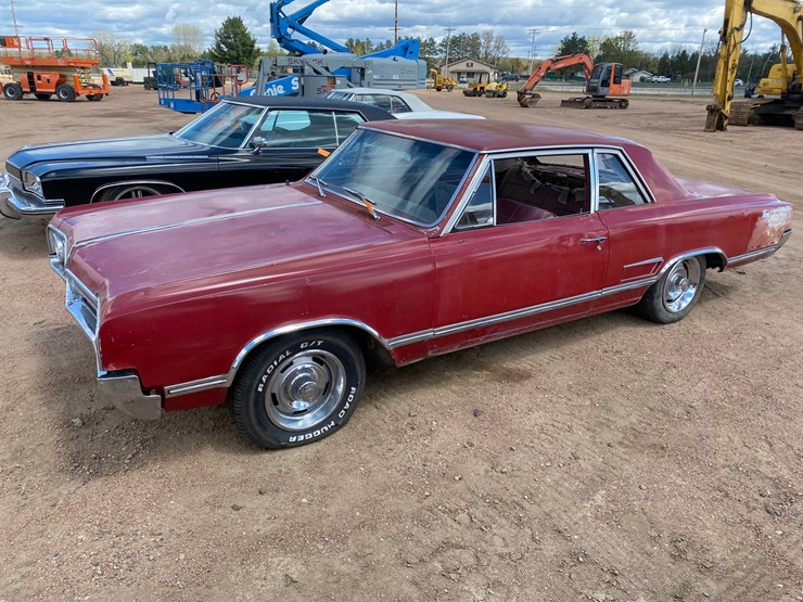 #121-•-1965-oldsmobile-442-(no-title)-(nitke-yard-mosinee,-wi)-image-10