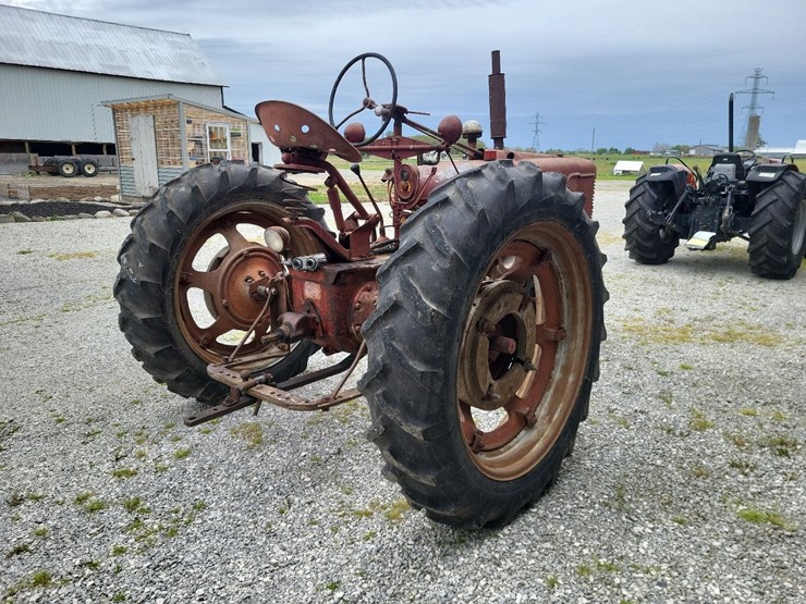 1946-farmall-h-tractor-image-5