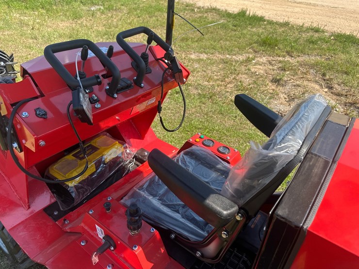 #20697-•-new-agt-sda-140w-mini-skid-steer-image-5