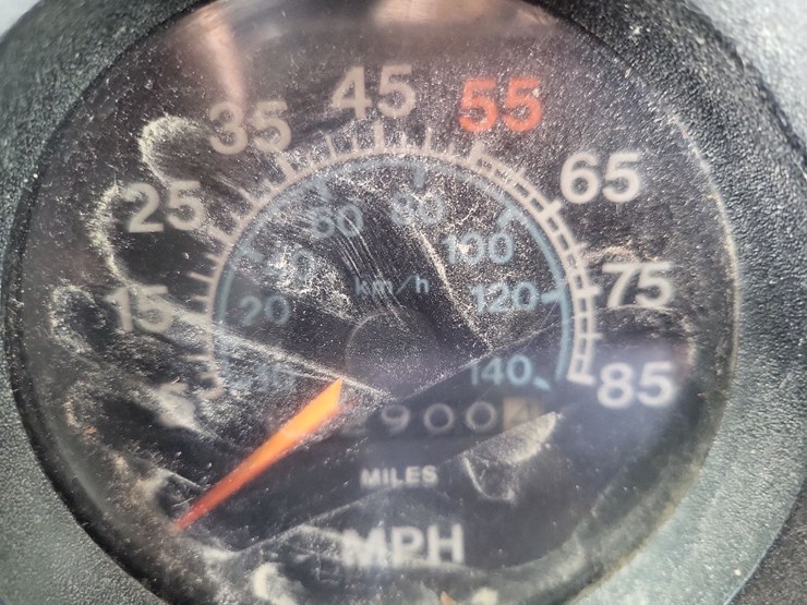 1982-international-1754-single-axle-grain-truck-image-54