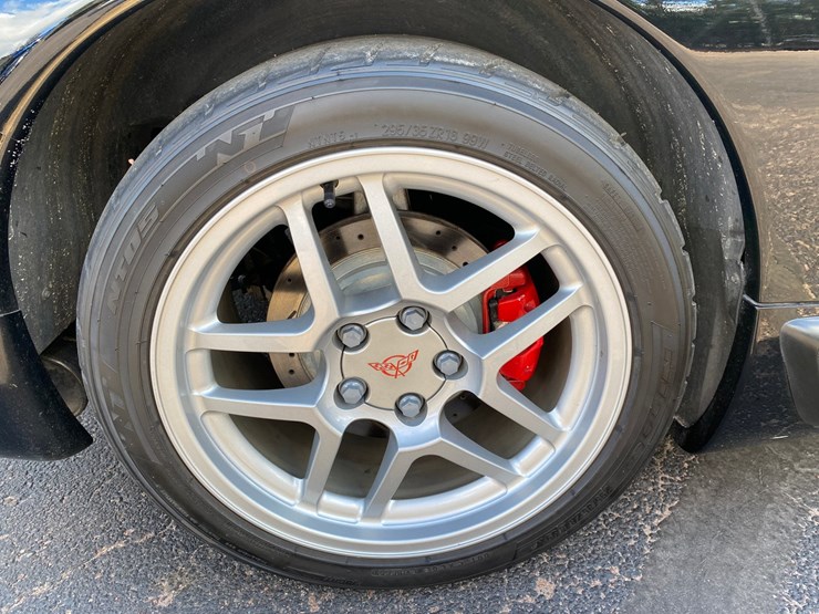 #150-•-2002-corvette-z06-frc-6-speed-(has-wi-title)-(schofield,-wi)-image-14