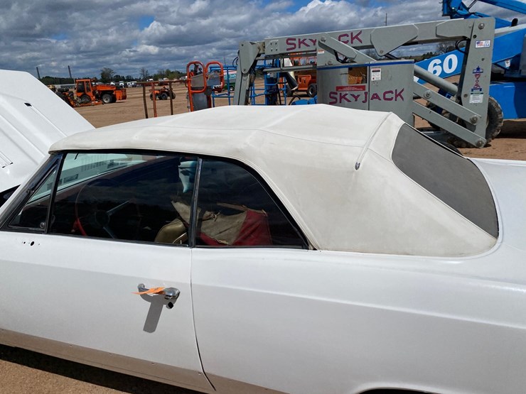 #122-•-1967-chevy-chevelle-convertible-project-car-(title-in-delay)-(nitke-yard-mosinee,-wi)-image-19