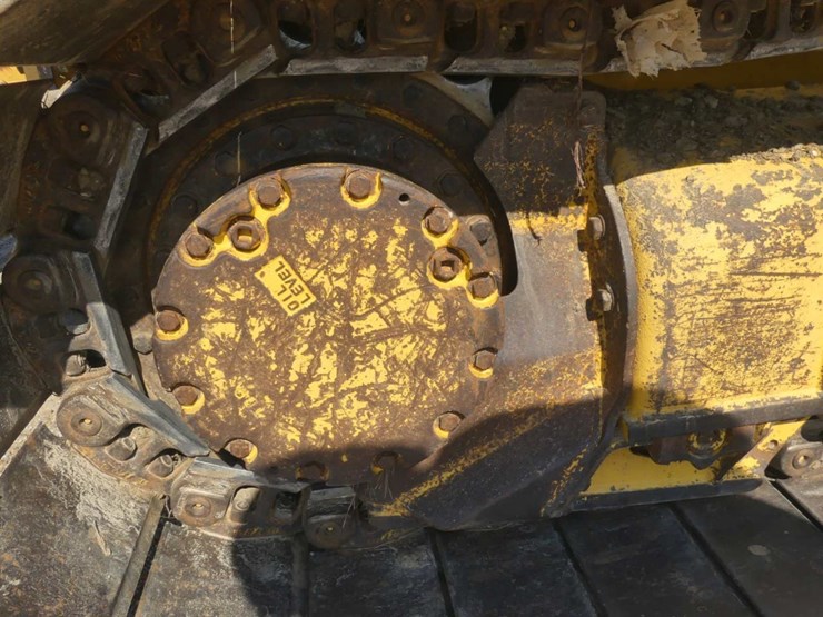 2013-komatsu-d39px-23-image-11