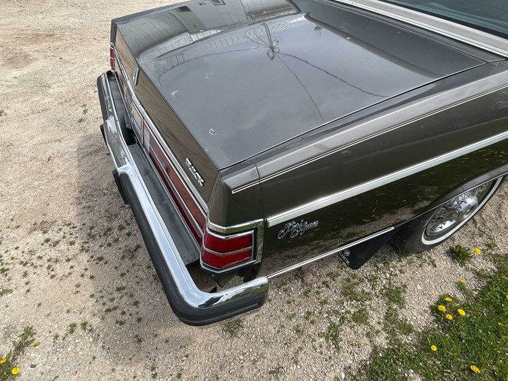 #140-•-1983-buick-park-avenue-(title-in-delay)-(kaukauna,-wi)-image-32