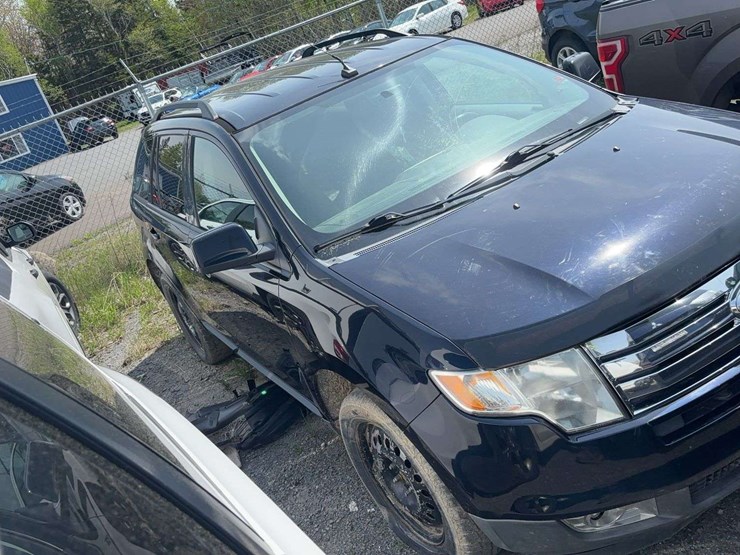 2010-ford-edge-image-8
