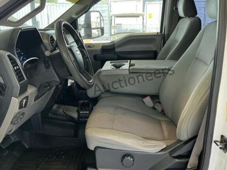 2019-ford-f550-image-23