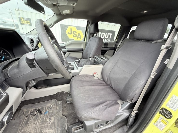 2017-ford-f150-image-24