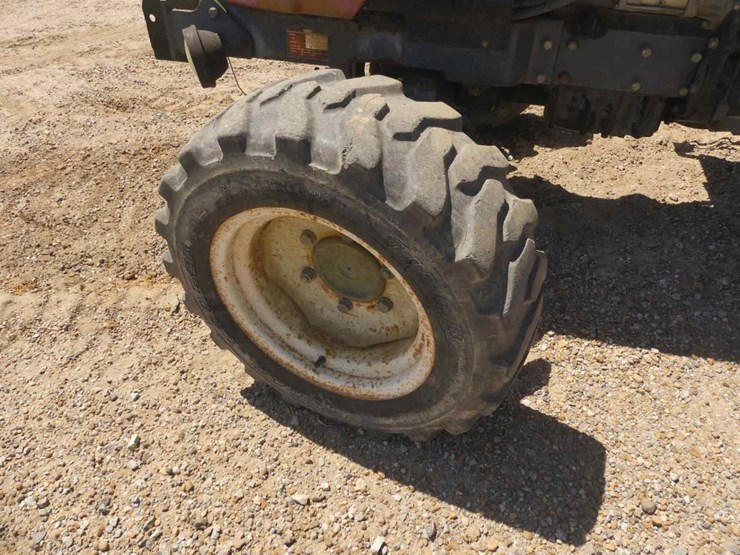 mahindra-2310-image-7