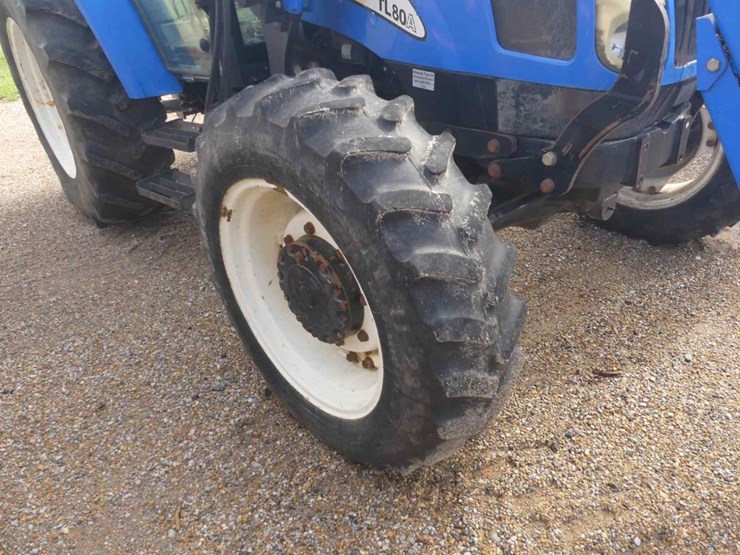 new-holland-tl80a-image-10