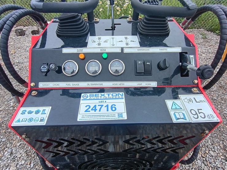 #24716-•-2025-future-380r-mini-skid-steer-image-5