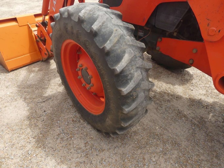 kubota-m8540d-image-7