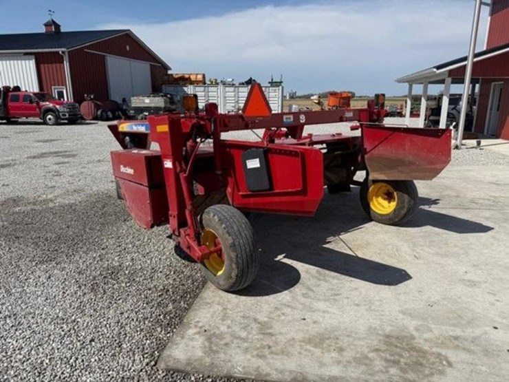 2015-new-holland-7230-discbine-image-49