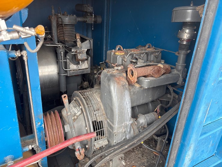 #36205-•-ingersol-rand-diesel-air-compressor-in-off-shore-skid-|-for-parts/repairs-image-3