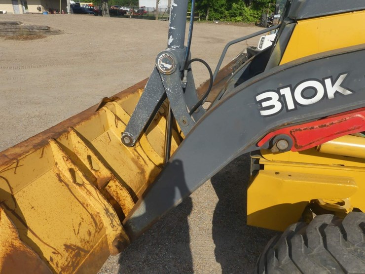 2013-deere-310k-image-9