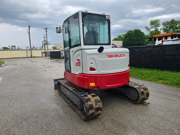 #24032-•-2024-takeuchi-tv350r-excavator-image-9