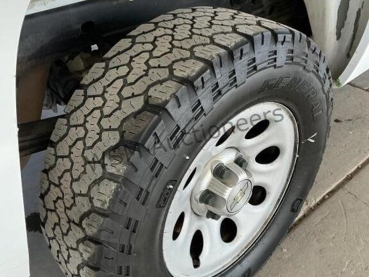 2012-chevrolet-silverado-1500-image-8