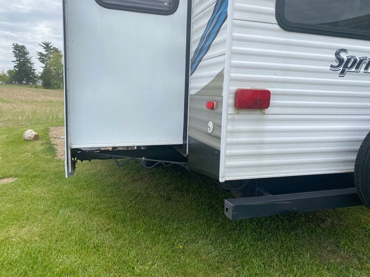 2012-keystone-springdale-rv-image-15