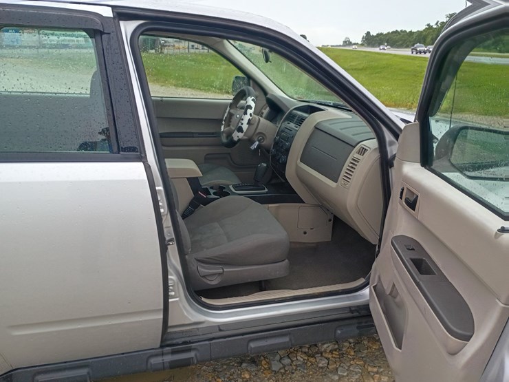 2008-ford-escape-image-33