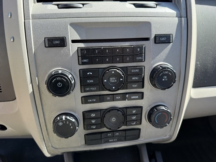 2012-ford-escape-image-29