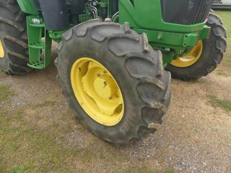 john-deere-6105e-image-8