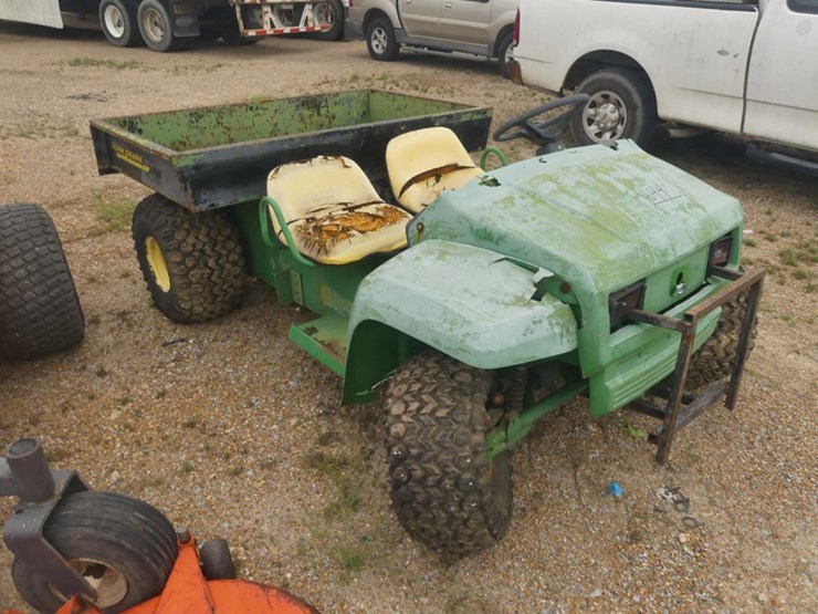 john-deere-gator-image-2