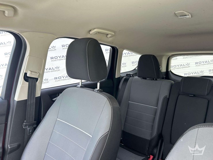 2014-ford-escape-image-18