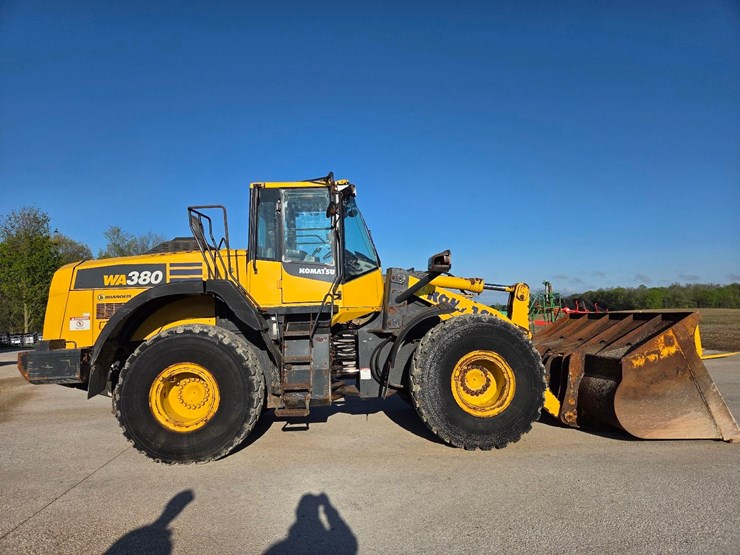 2018-komatsu-wa380-image-9