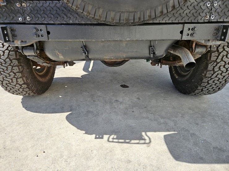 1995-jeep-wrangler-image-13