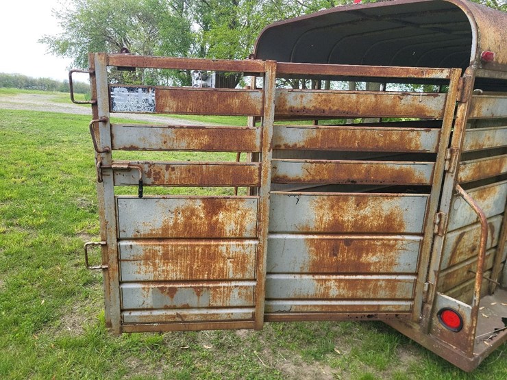 1990-s&h-tandem-axle-bumper-livestock-trailer-image-25